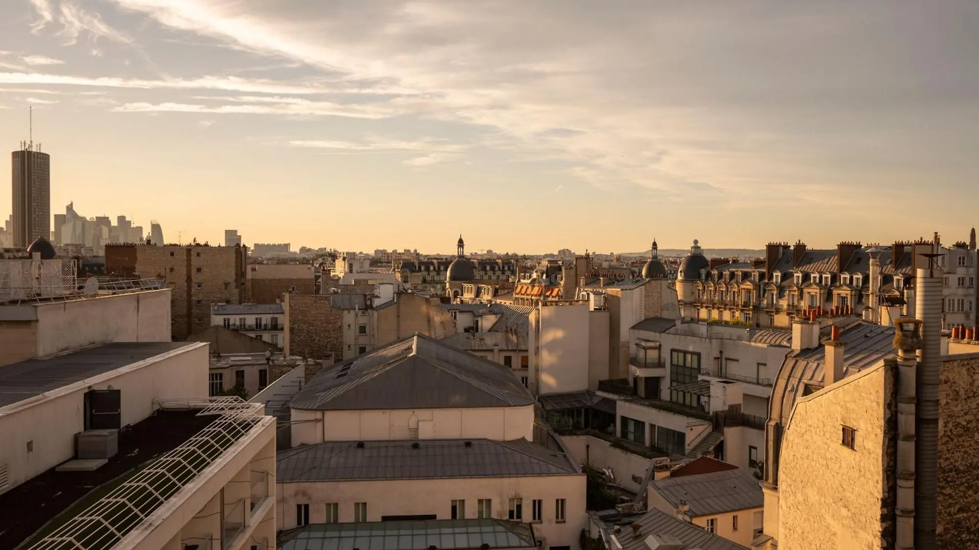Renaissance Arc De Triomphe Hotel Paris