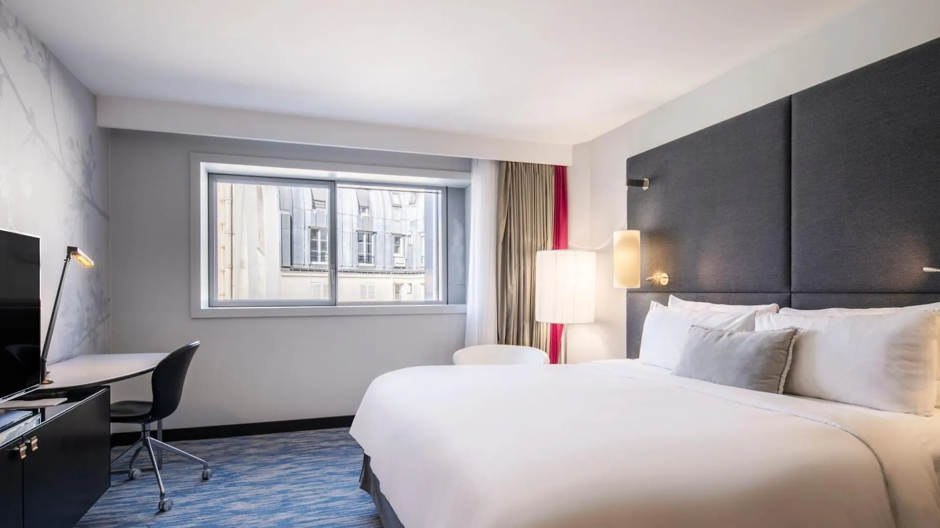 Renaissance Arc De Triomphe 5* Paris