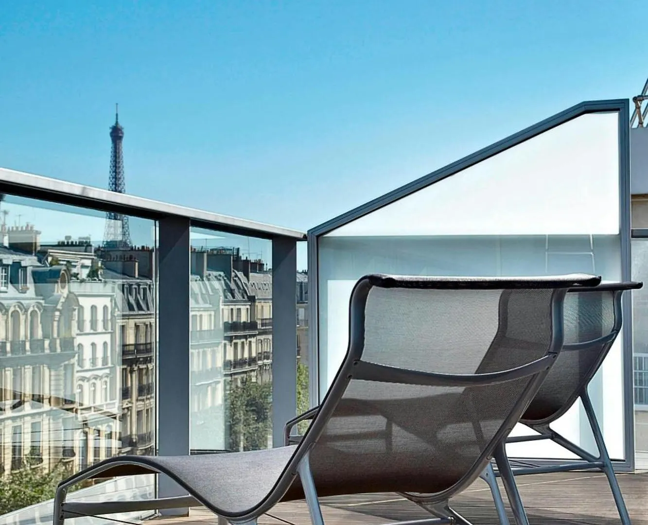 Renaissance Arc De Triomphe Hotel 5*